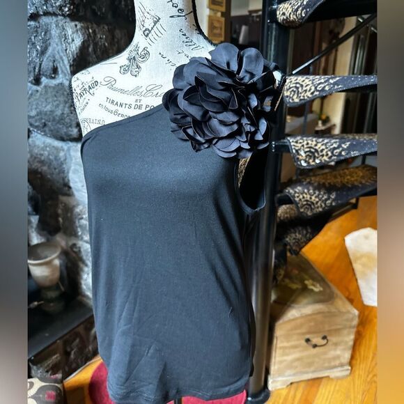 Elegant Black One-Shoulder Top  with Floral Accent - Picture 8 of 8
